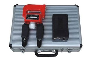Ultrasonic thickness gauge