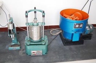 Sand screening machine, sand mixing machine